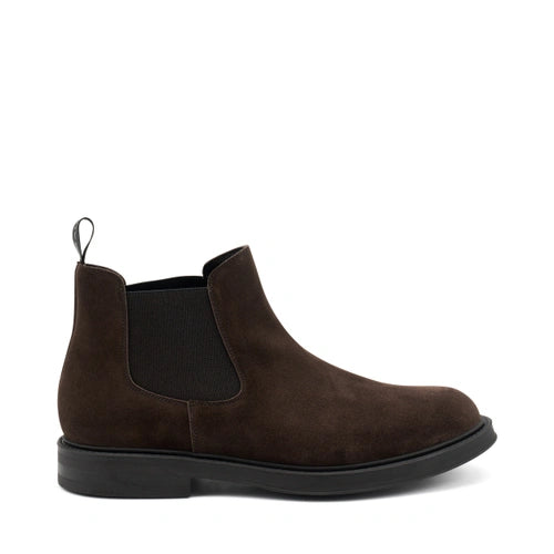 Suede Chelsea boots with tonal elastic