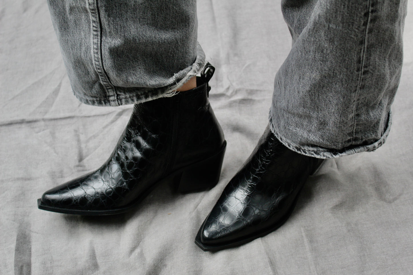 KOO5011 NEGRO