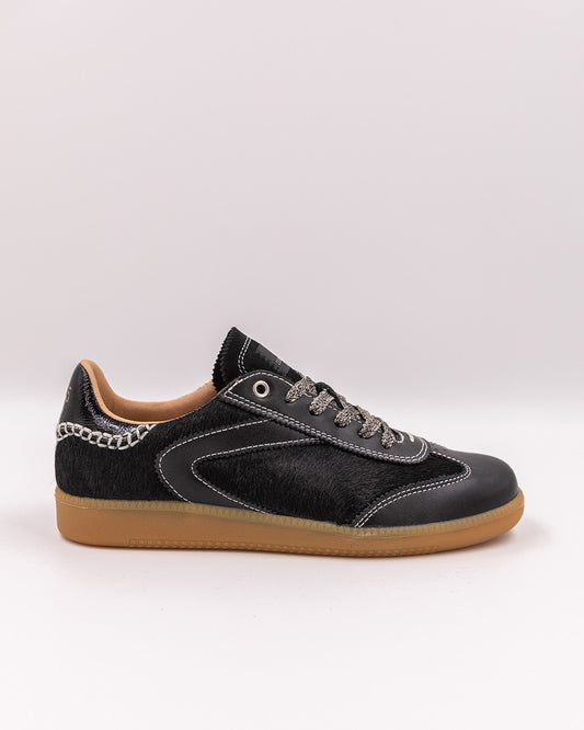 Mocassin Black Pony